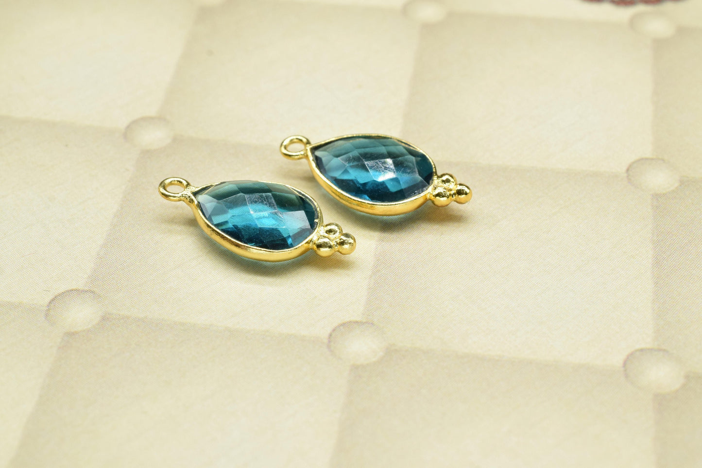 Blue Topaz Quartz 10x14mm Teardrop Shape Pendant Jewelry,Blue Topaz Gold Plated Single Bail Connector jewelry,Topaz Gemstone Teardrop Charms