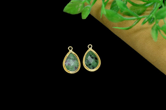 Natural Ruby Zoisite Faceted 10x14mm Pear Shape Shape Connector,Zoisite Checker Cut Pendant jewelry,Gemstone Double Bail Connector Pendant