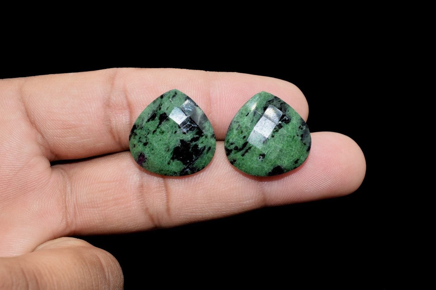 Natural Ruby Zoisite Faceted Heart Shape Beads,Wholesale Ruby Zoisite Gemstone Beads, Ruby Gemstone Beads,20mm Heart Shape Briolettes Beads