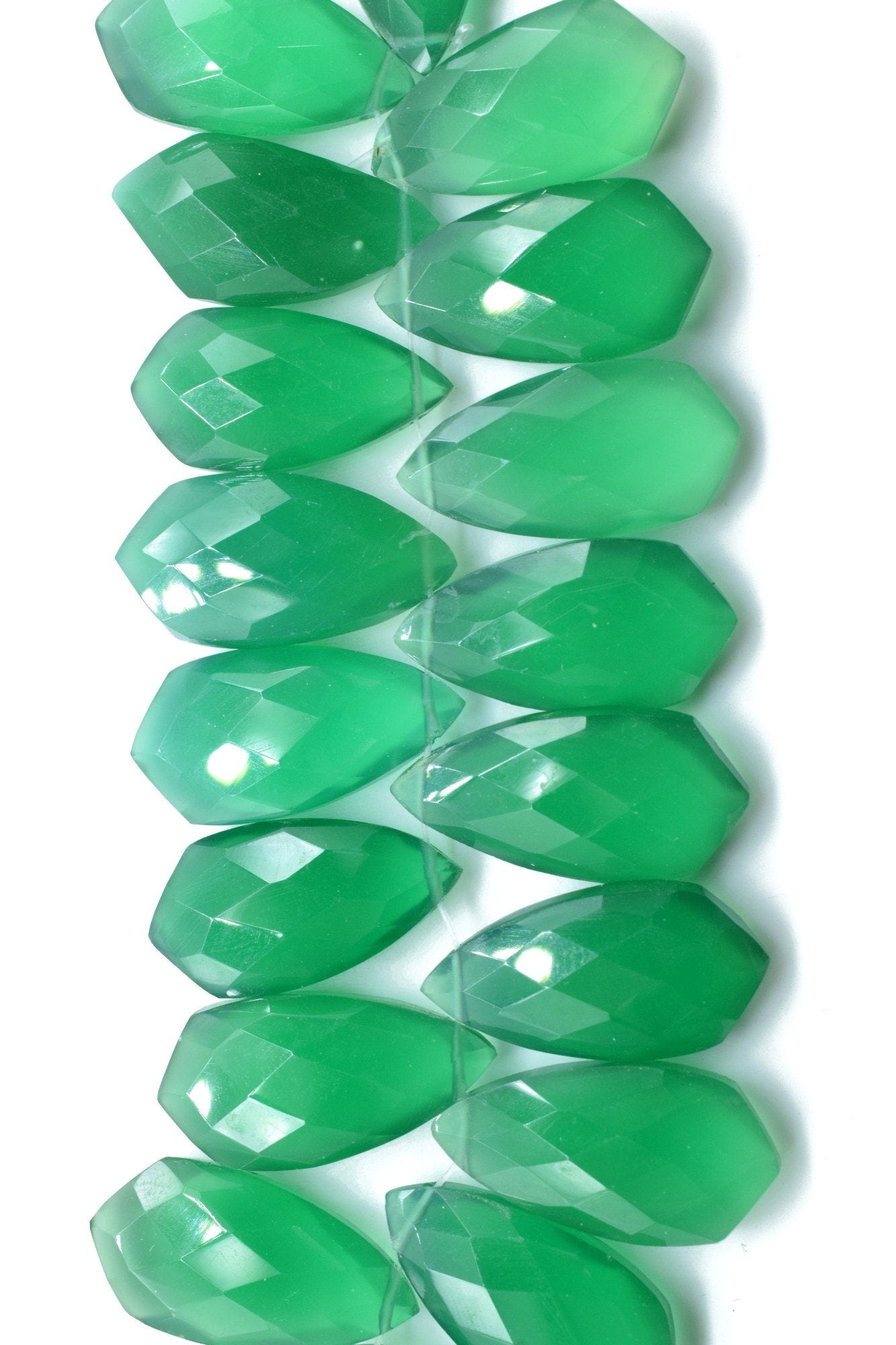 Green Onyx 10x20mm Tie Shape Briolettes ,10x20mm teardrop faceted bead, Jewelry Making Supply,jewelry Findings item,green gemstone Briolette