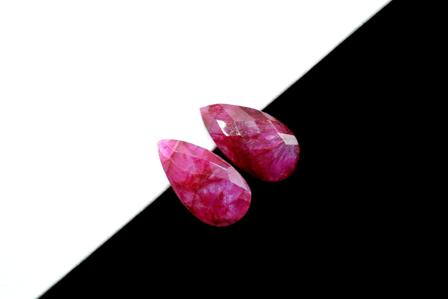 Ruby Faceted 10x18mm pear shape Briolettes,Ruby Jewelry Making Beads,Ruby pear shape Beads,Ruby Faceted Beads,Ruby Teardrop Beads