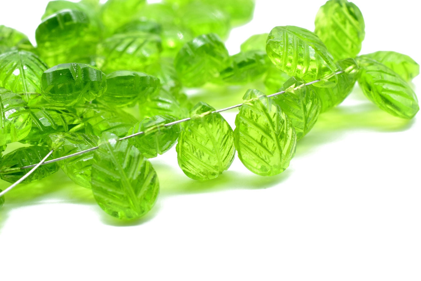 Peridot Leaf Carving Beads,9x13mm Pear Shape Carved Briolettes,Peridot Fancy Pear Briolettes,Carved Leaf Beads,hand carving leaf beads,beads