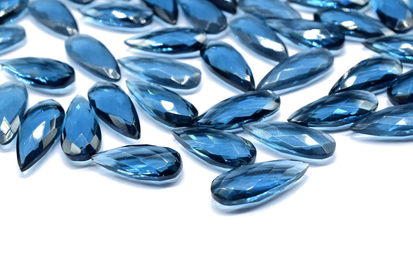 Kyanite Quartz Faceted Pear Shape Briolettes,8x20mm Teardrop Beads,Kyanite Briolettes,AAA Quality,Quartz Jewelry Beads,Kyanite Beads,Kyanite