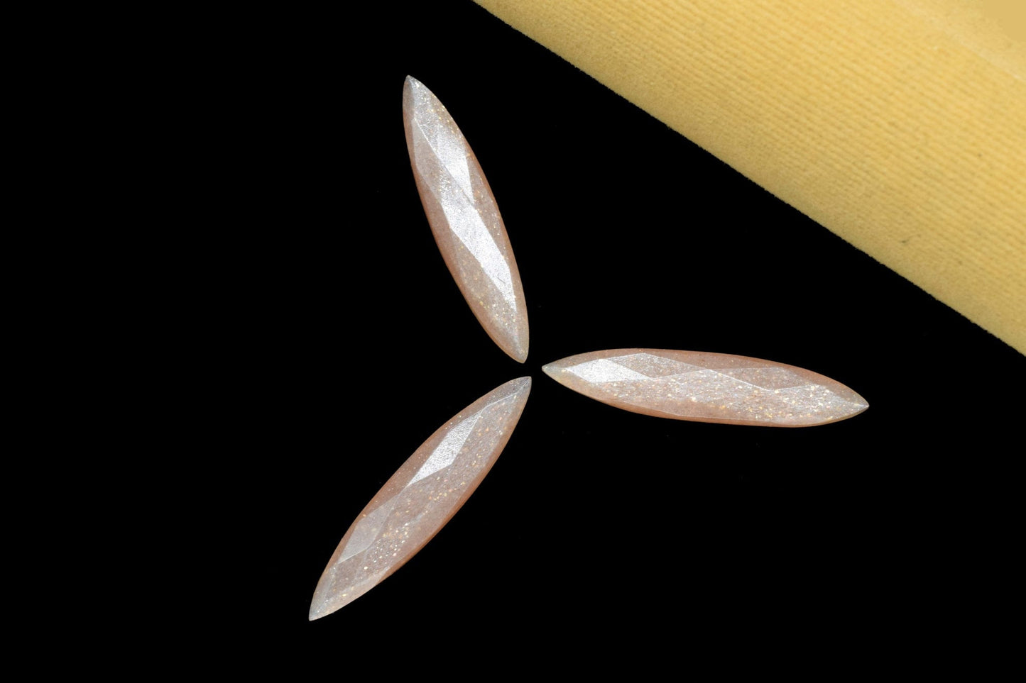 Peach Moonstone 7x34mm Faceted Marquise Briolettes,Faceted Stone Briolettes,Peach Moonstone Cut Beautiful Briolettes,Peach Moonstone Jewelry