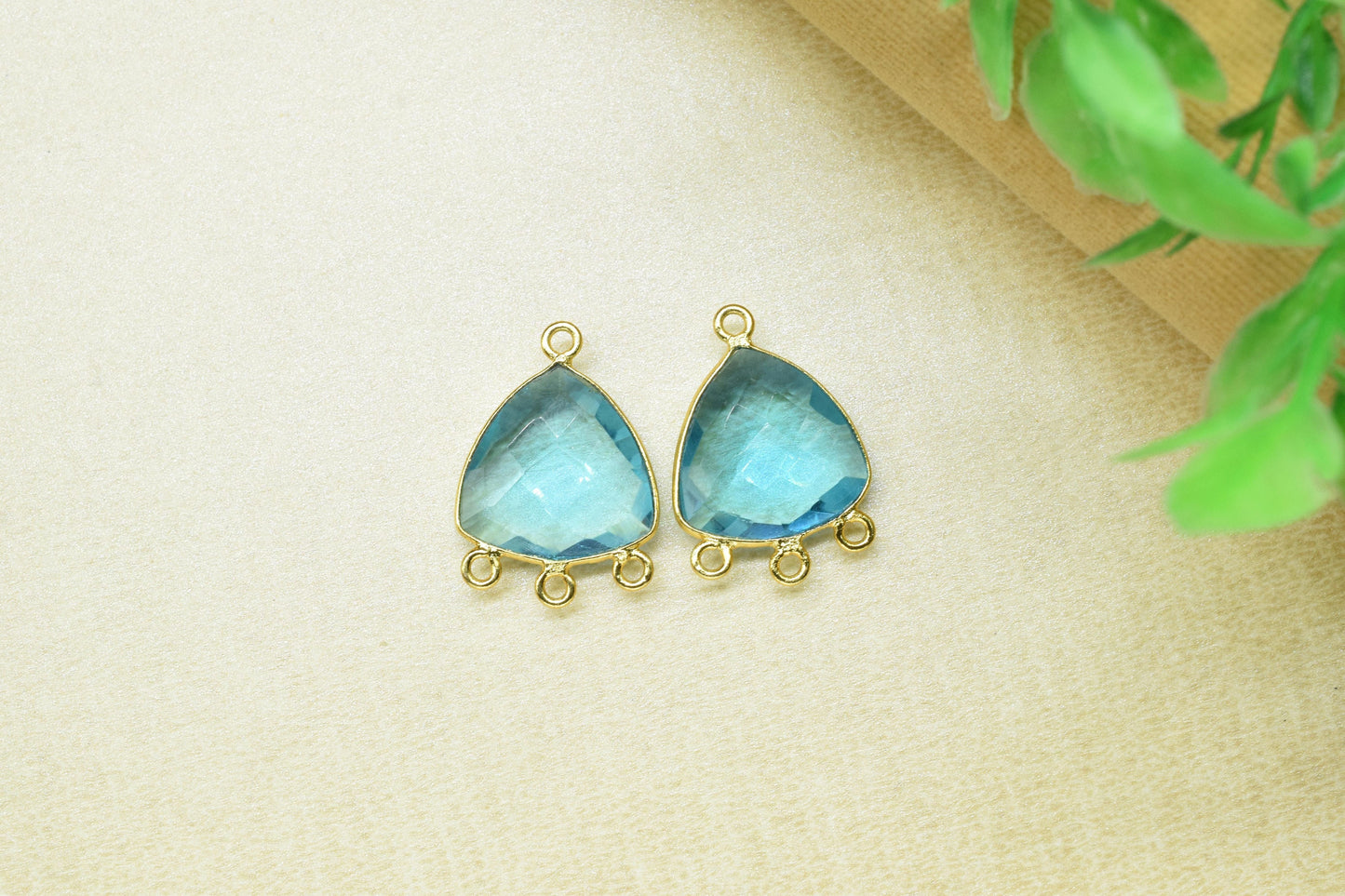 Blue Topaz Faceted 15mm Trillion Shape Charms,Blue Topaz Gemstone Bezel Jewelry,Topaz Gold Plated Single Bail Connector,blue Topaz Charms