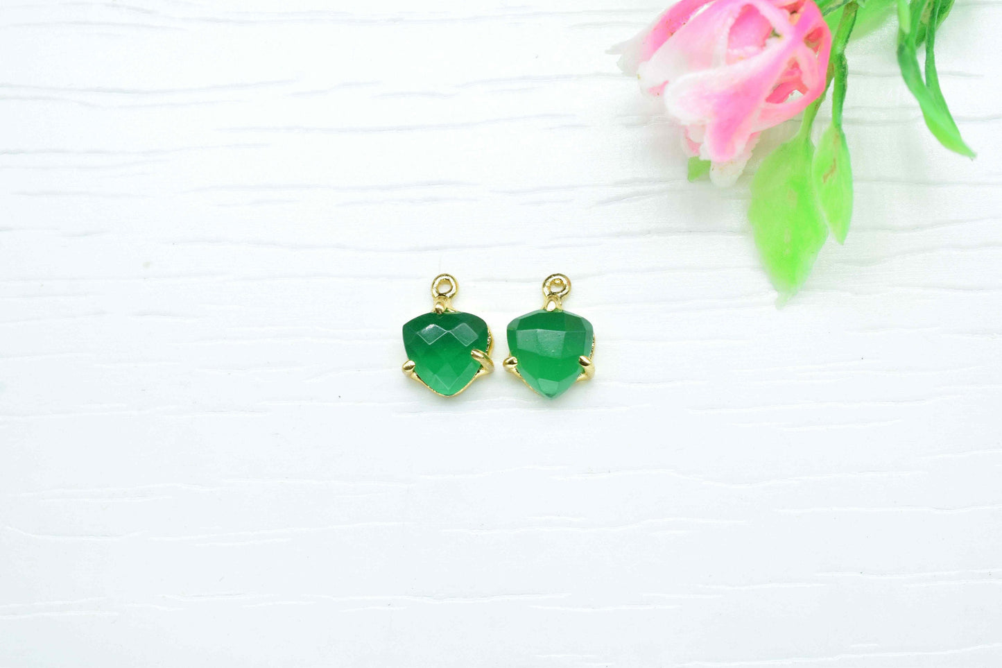 Green Onyx Gemstone 8mm Triangle Bezel Pendant,Green Onyx Handmade Gemstone Bezels Jewelry,Green onyx Gemstone Single bail connector,Gift