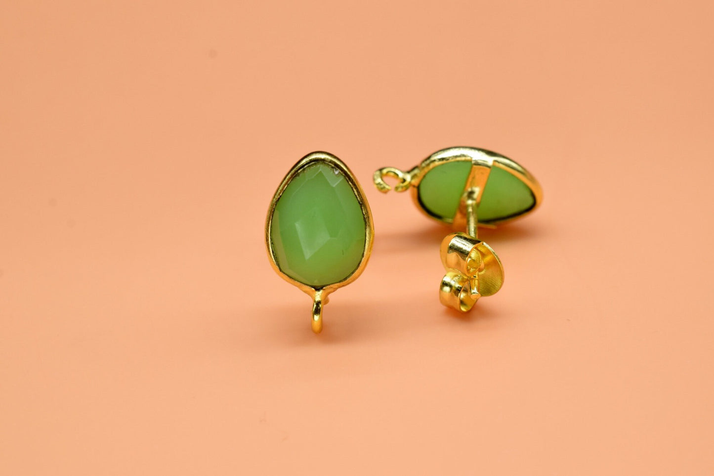 Chrysoprase 7x10mm Teardrop Earring Connector,Green Jewelry,bezel frame Connector,Ear Post Studs Connectors,Chrysoprase Ear Studs, Connector
