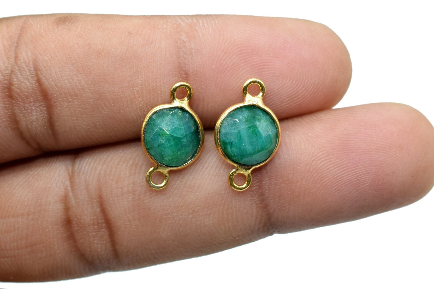Natural Emerald 8mm double loop connectors,Emerald Pendant,Emerald Round Gold Plated bezel,,jewelry making charm,Emerald Brass connector