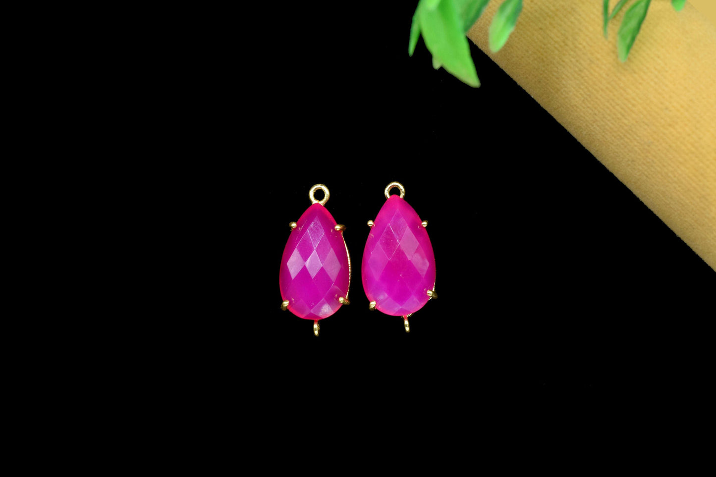 Hot Pink chalcedony Bezel Connectors,Prong Set Bezel,Handmade Gemstone Bezel,Hot Pink Quartz jewelry making charm,Fuchsia Pink Chalcedony