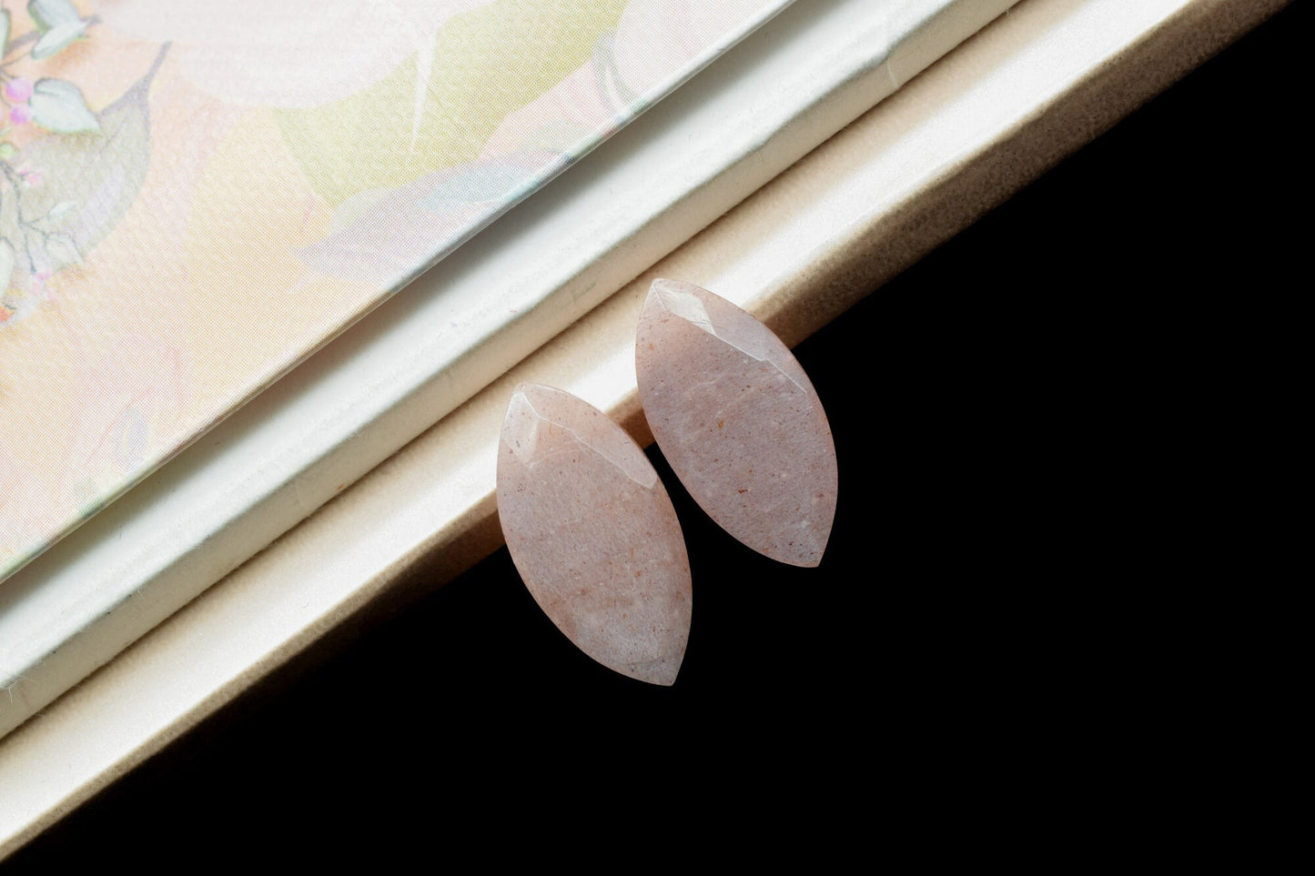 Peach Moonstone 10x20mm Faceted Marquise Briolettes Moonstone Faceted Briolette Peach Moonstone Marquise Briolette,Faceted stone Briolettes