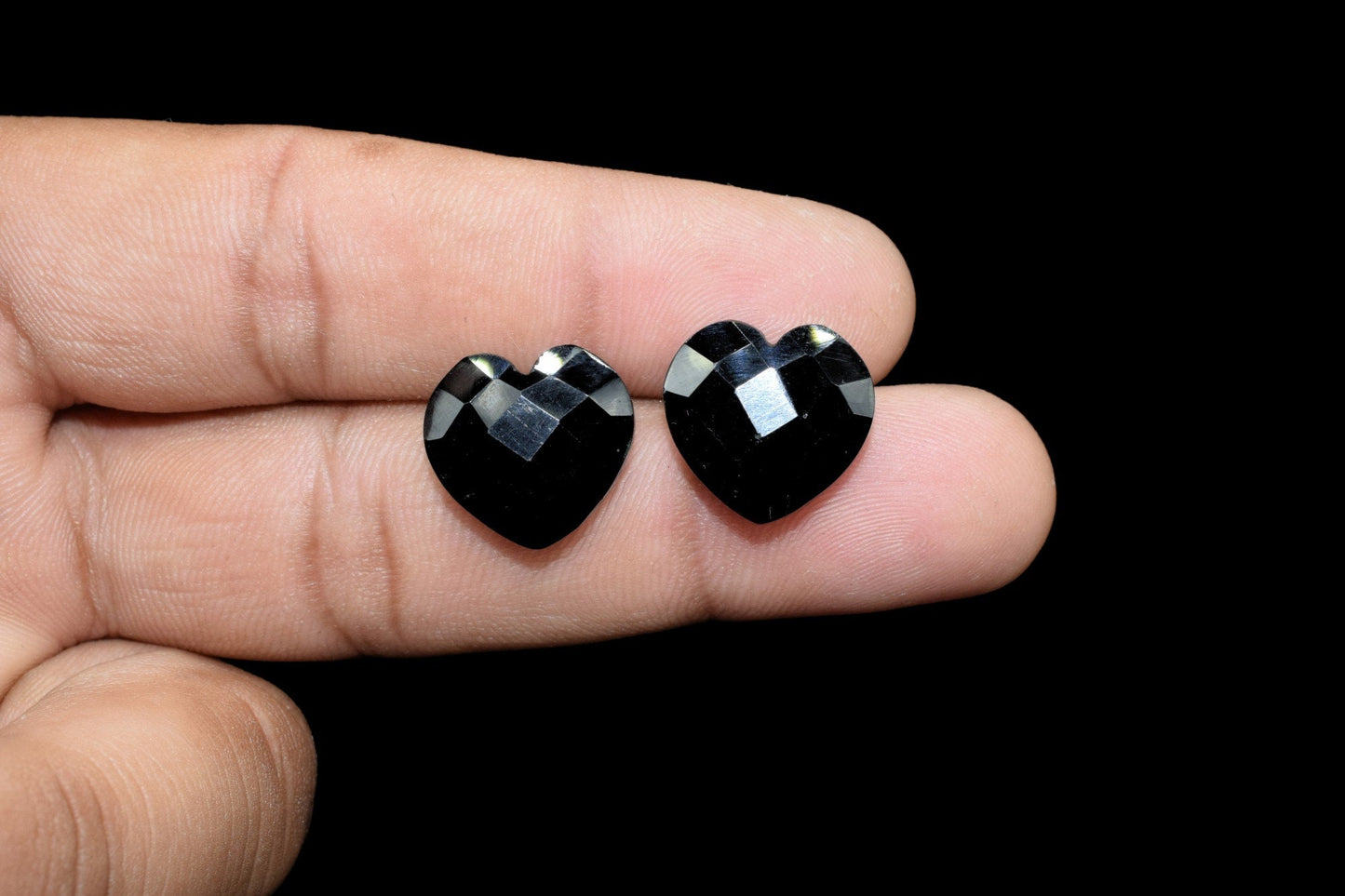 Natural Black Onyx Briolette 14mmHaert shape Briolette,gemstone loose Briolette jewelry making stone loose,carving Briolette gemstone