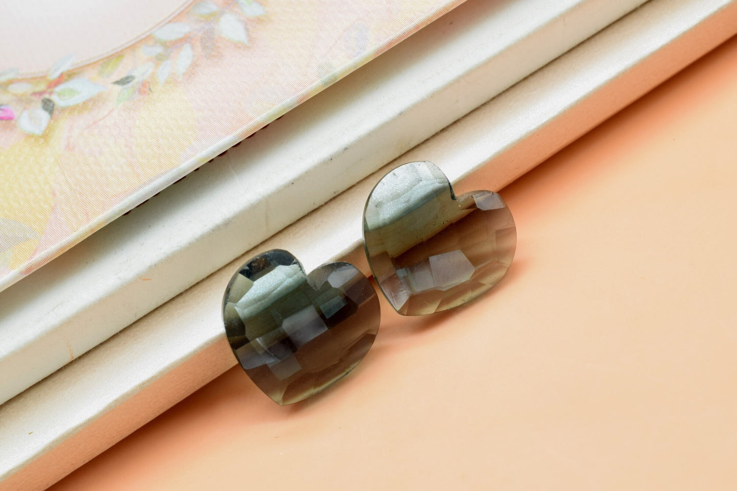 Iolite Heart Shape Carving Briolettes, Iolite Fancy Carved 14mm Briolettes,iolite pair, losse gemstone beads,carving heart Briolettes.beads