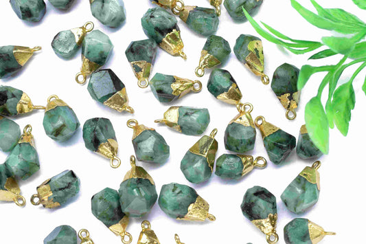 Natural Emerald Rough Pendant,Gemstone Pendant Jewelry,Emerald Rough Electroplated Birthstone Charm,Emerald Pendant Connectors Jewelry, Gift