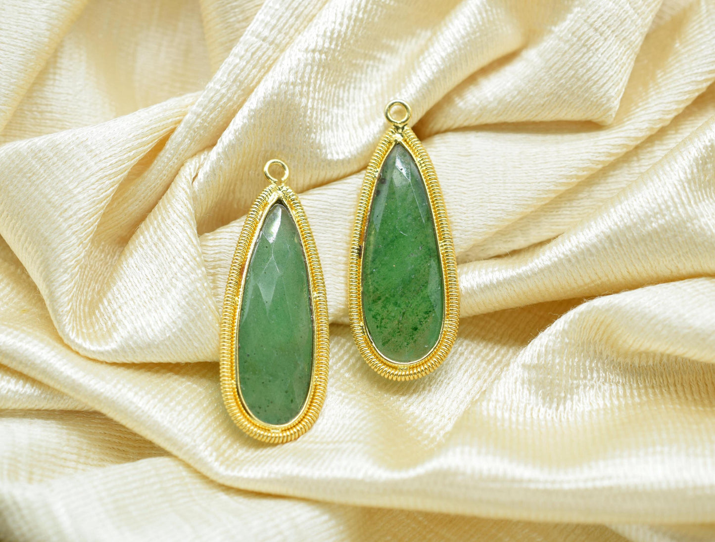 Green Strawberry 10x30mm Charms,Gemstone Bezel connector,Single Bail Pendant CharmHandmade Component pendant,Teardrop Charms connector,gift