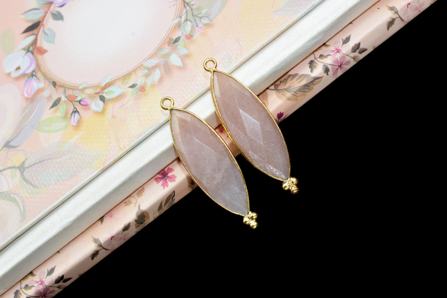 Peach Moonstone 10x30mm Bezel charms,Station Bezel Link Jewelry Supplies,Peach Moonstone Jewelry,marquise Shape Pendant,Gemstone Connectors