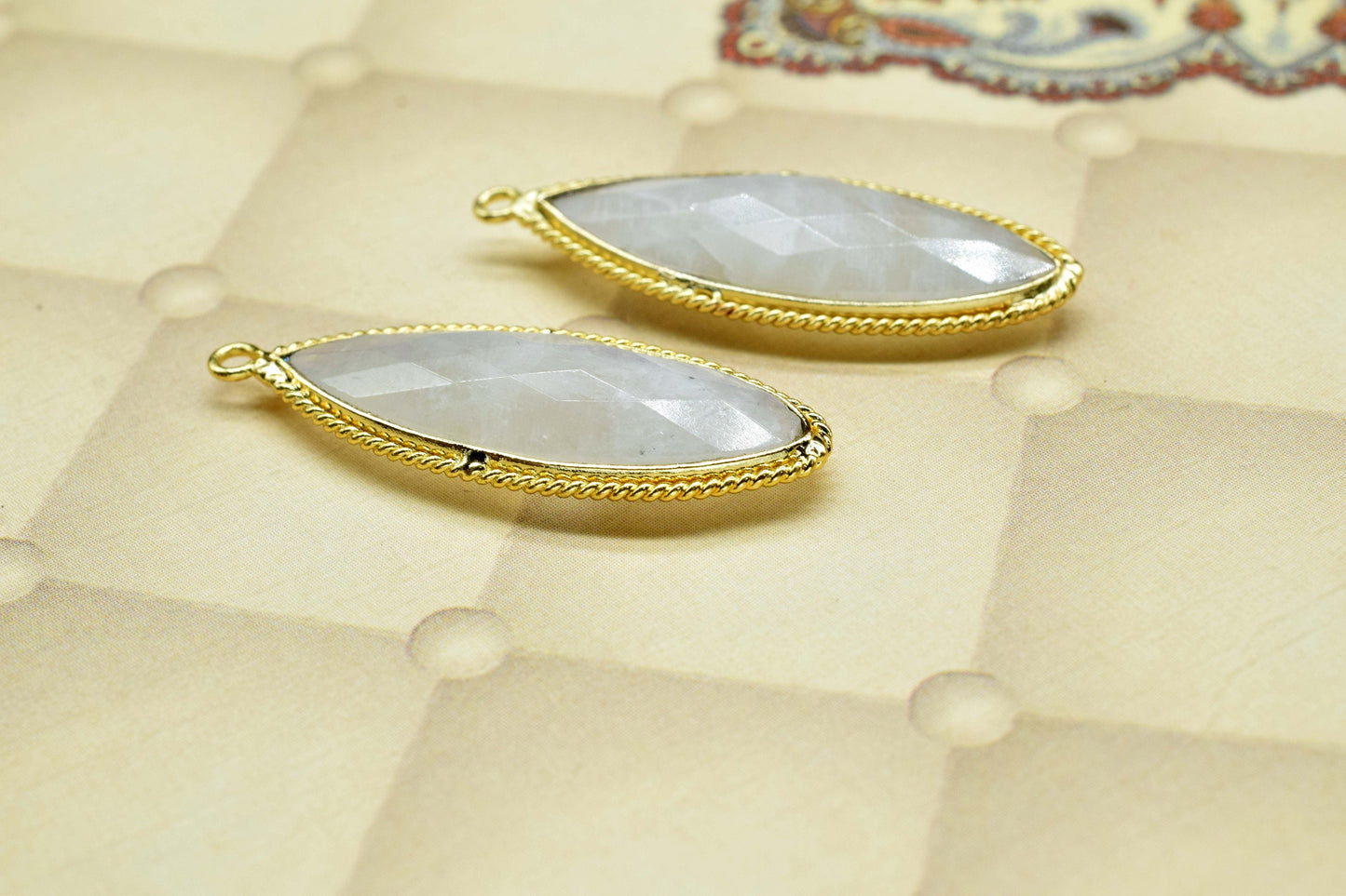 Rainbow Moonstone 10x30mm marquise shape Charms,White Rainbow Gold Plating Single Bail Connectors Jewelry,Moonstone Single bail Pendants