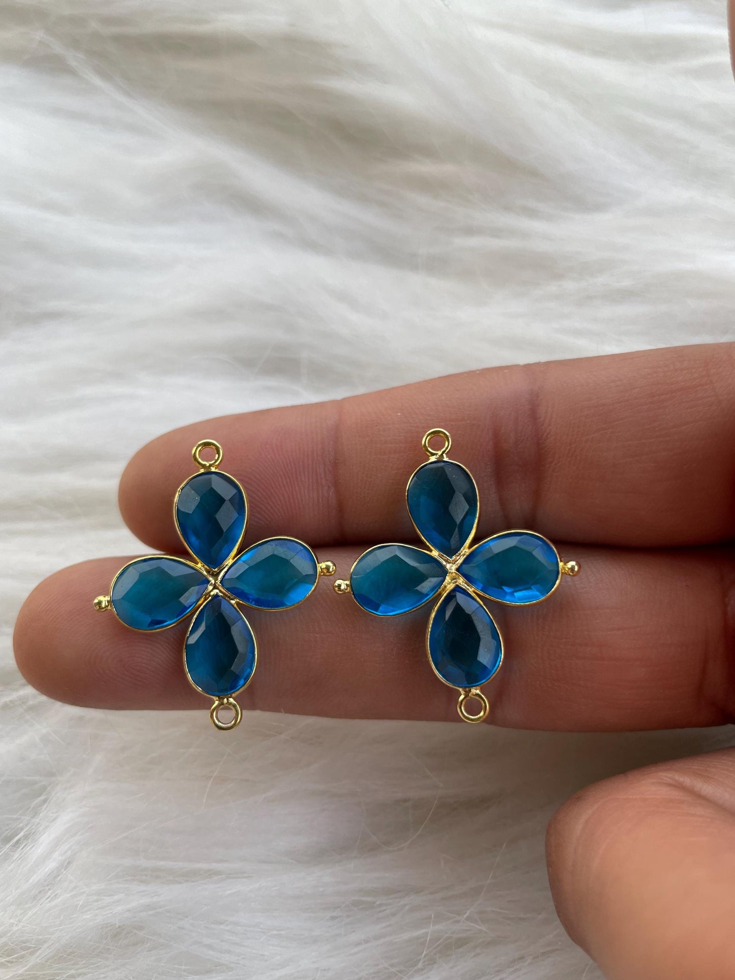 Blue Topaz Teardrop Pendant,Blue Gemstone jewelry,Topaz Bezel connectors,Topaz Gemstone Bracelet Charm,Single Loop connector,B'Gifts,P122