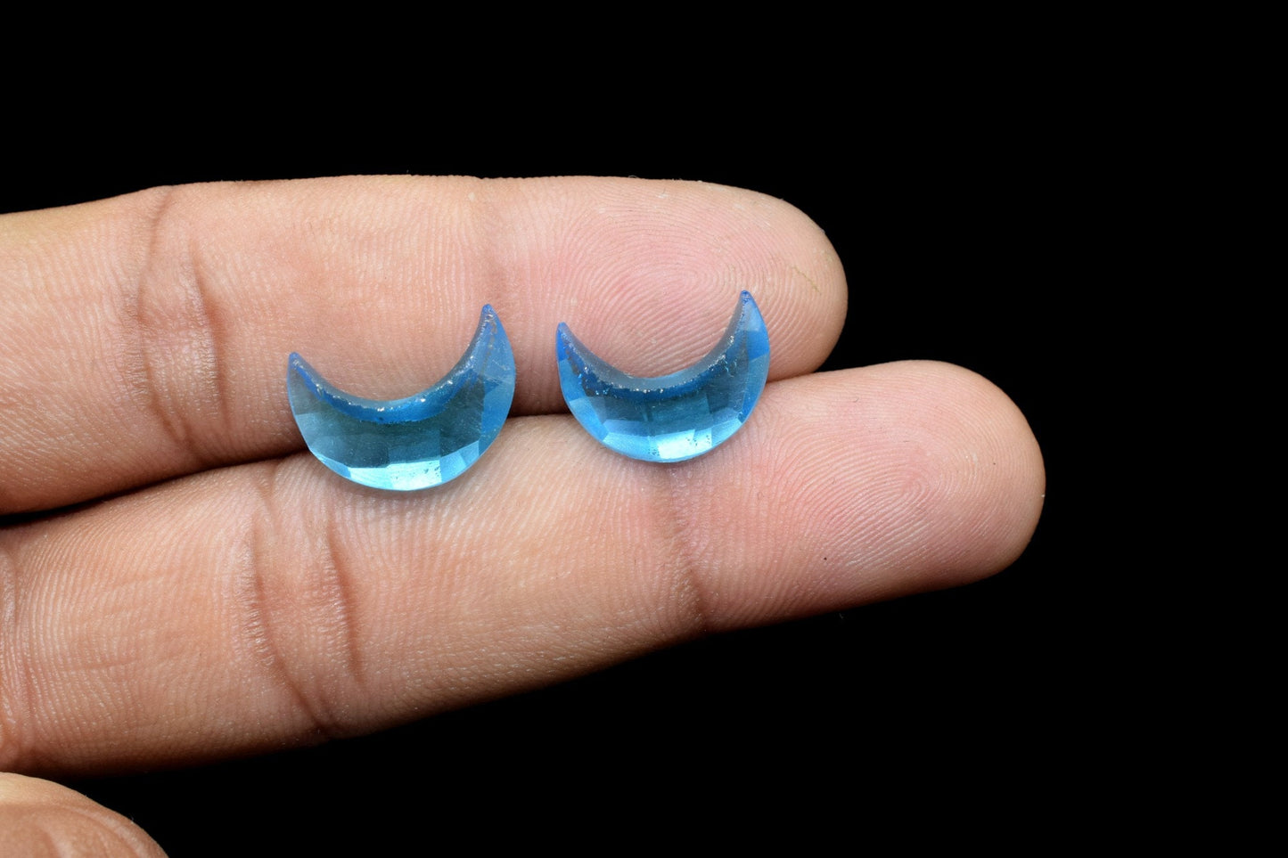 London Blue topaz Gemstone, Crescent Moon, 15mm Moon Shape Beads, Faceted Moon Shape Gemstone, One Side Cut Moon, Crescent Moon For Earring