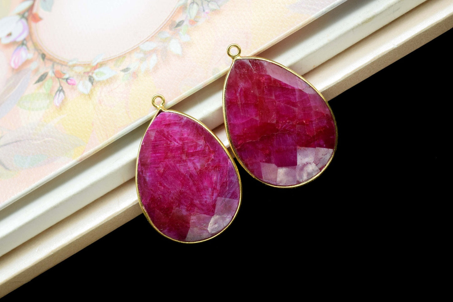 Ruby 20x28mm Pear Shape single Loop Charm,Dyed Ruby Faceted Pear Shape Connector,Bezel Pear Shape Connector,Ruby Single Flat Bail links,
