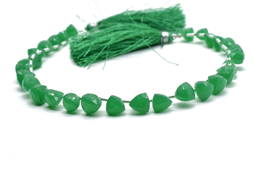 Green Onyx Faceted Trillion beads,Trillions Faceted Briolettes,gemstone Briolettes,Green Onyx Trillion beads,fancy Briolettes beads,gift