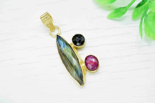 Multi Gemstone Pendant,Ruby Pendant,Labradorite Gemstone Jewelry,Pendant Jewelry,Multi Stone Pendant,Black Onyx Pendant,Jewelry Making,Gift