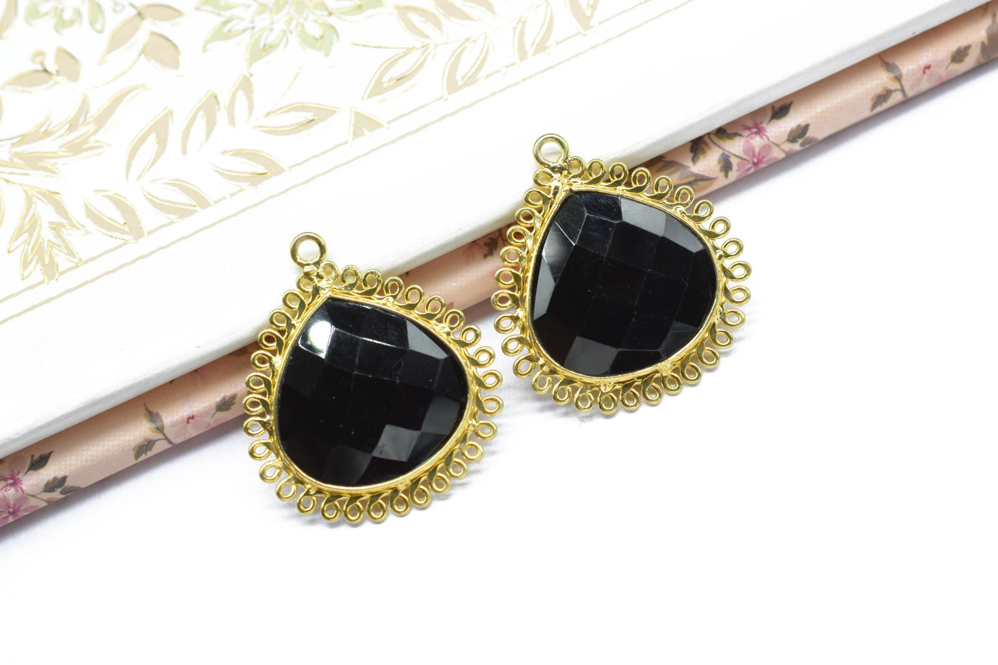 Black Onyx 20mm Heart Bezel Charms,Gemstone Brass Component,Wholesale Jewelry,Single Bail Pendant,Handmade Jewellery Connectors,Bday Gift