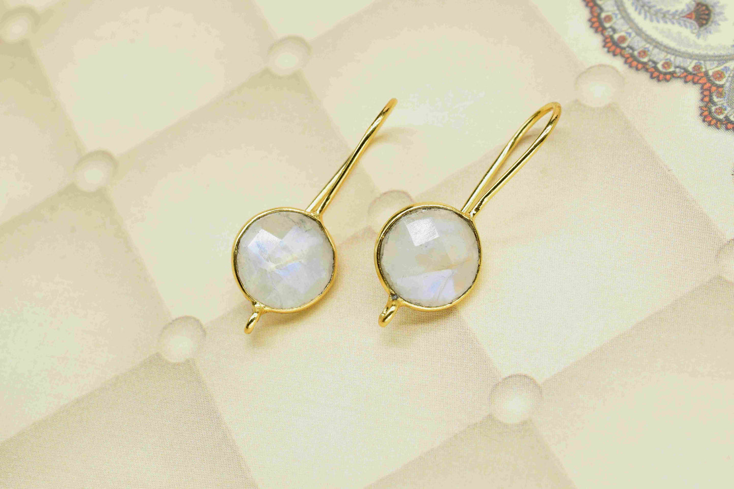 Moonstone 10mm Round Earring Connector,connectors stud Earring,Jewelry,Bezel Component,Moonstone Earring Charms,Jewelry Craft Supplies,Gift