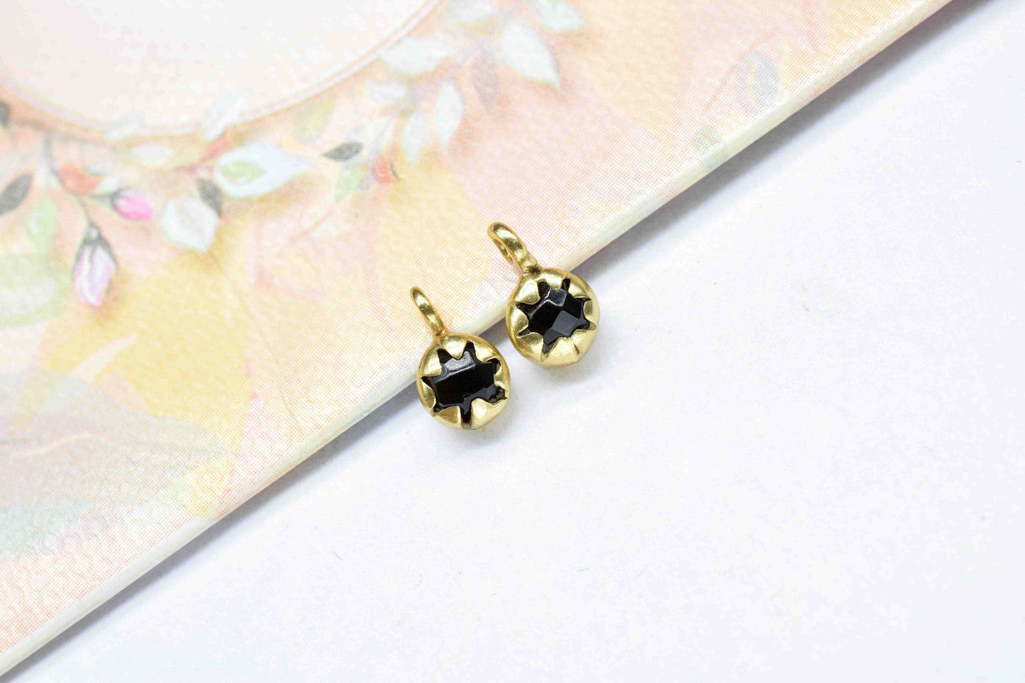 Black onyx Pendant Jewelry,Black onyx 5mm Round Shape Single bail connector,Onyx Connector,Onyx Gold Plated bezel,Charm jewelry making