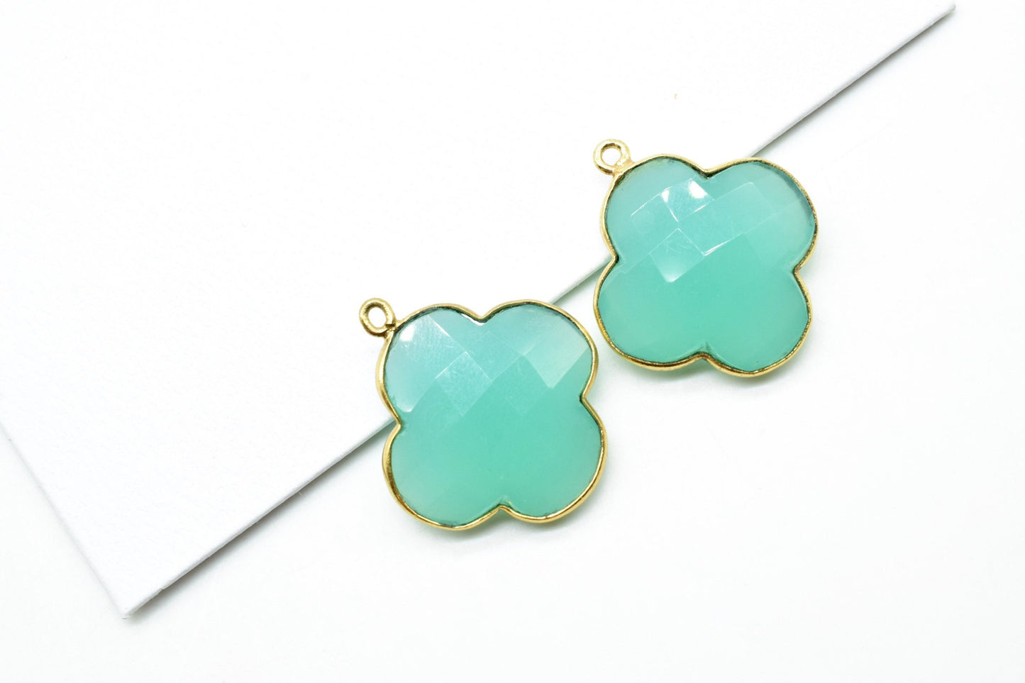 Aqua chalcedony 20mm Clover Shape Connector,Aqua Chalcedony Clover Shape Pendant,single Bail Station Connector,Findings,Single Loop Pendant