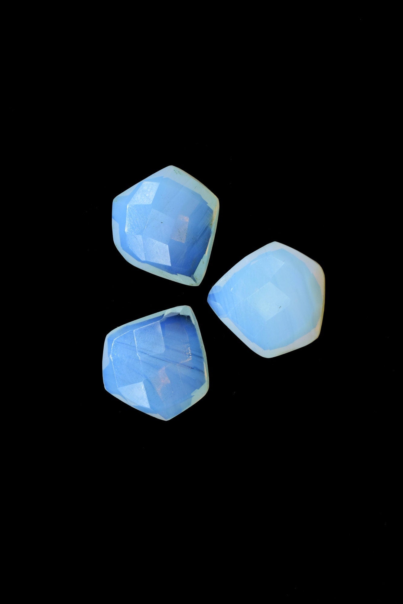 Opalite Faceted Fancy Shape Beads,Calibrated Gemstone Briolettes,Milky Opalite Beads,Fancy Gemstone Briolettes,AAA Quality Beads,15mm beads