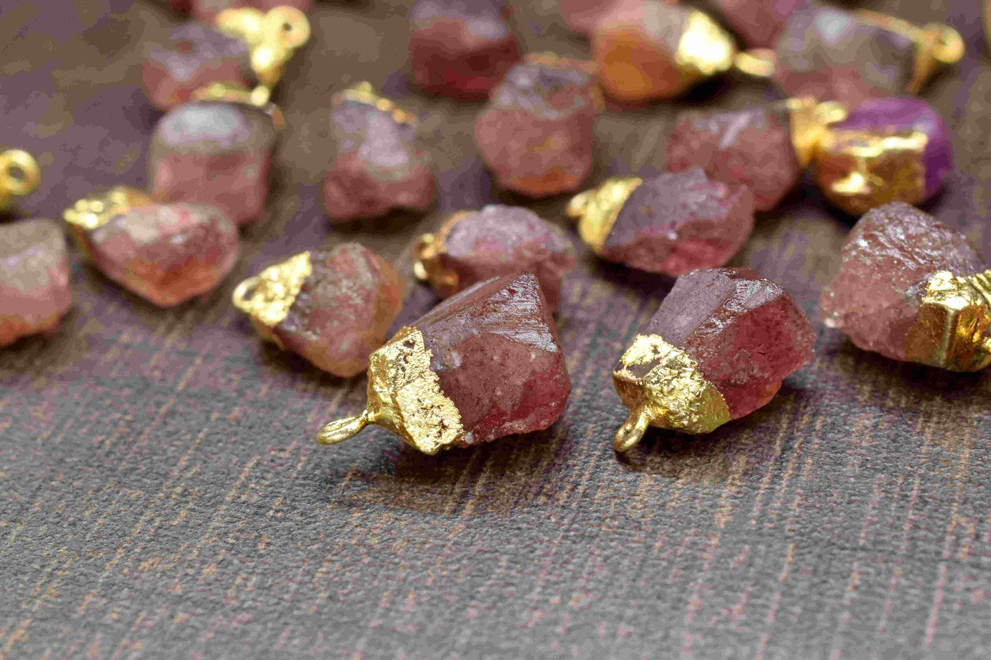 Pink Strawberry Rough Stone Pendant,Strawberry Gemstone Connector,Pink Strawberry Gemstone Pendant Jewelry,Strawberry Electroplated Pendant