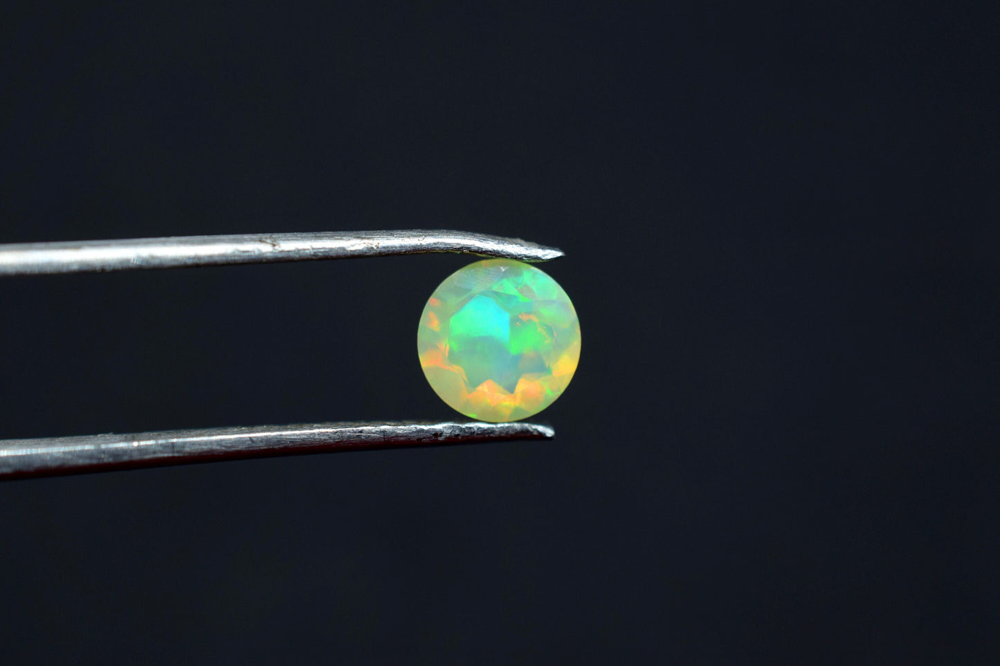 7mm Round Faceted Ethiopian Opal Gemstone,,Multi Fire Opal Cut Stone,Calibrated Opal Gemstone,Rainbow Fire Opal,Natural Ethiopian Opal Beads