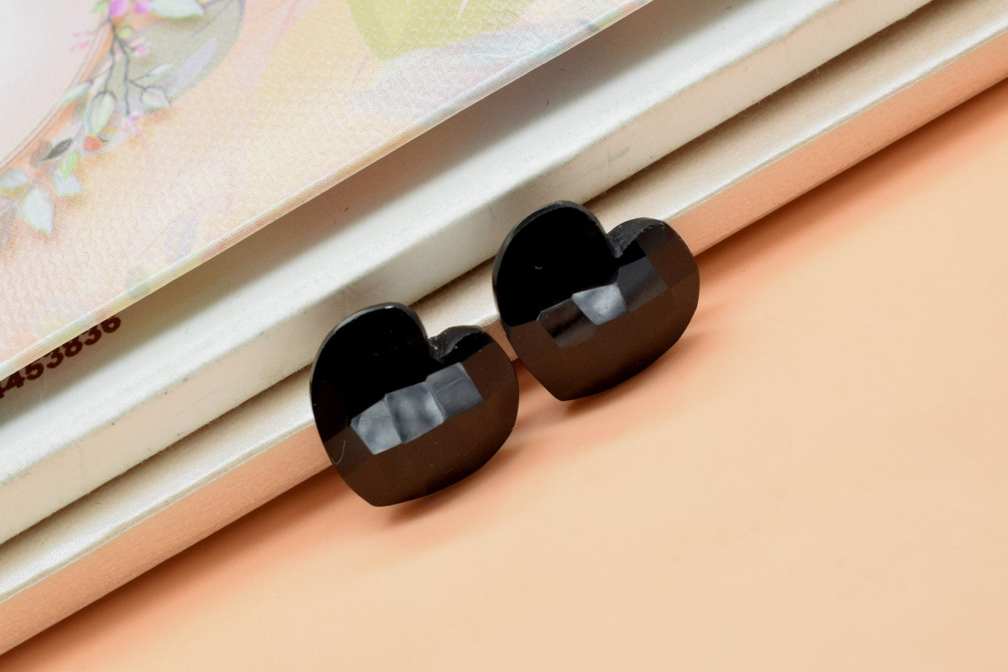 Natural Black Onyx Briolette 14mmHaert shape Briolette,gemstone loose Briolette jewelry making stone loose,carving Briolette gemstone