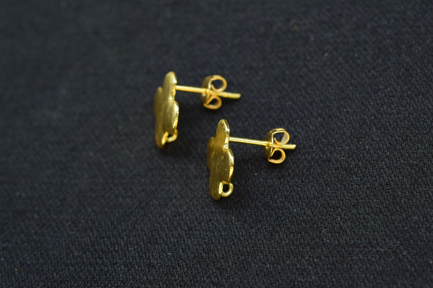 13mm Clover Shape Earring charms,Gold Plated Brass Jewellery,Earring Post connector,Brass Earring parts,Earring connector,Clover Shape Studs