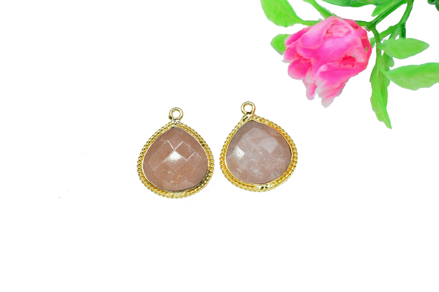 Peach Moonstone Faceted 14mm heart shape Pendant,peach moonstone single bail Jewelry making,Moonstone Charm Pendant,Gemstone Bezels Charms