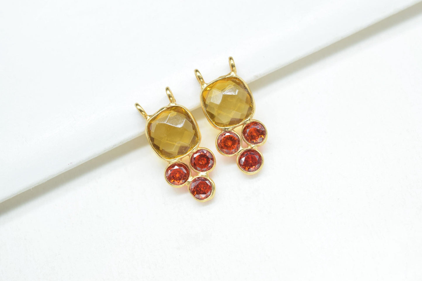 Citrine 8mm Cushion shape Bezel charms,Citrine Pendant,Yellow Gemstone connector,Citrine Quartz  Jewelry,Cubic zirconia Bezel charm,p001