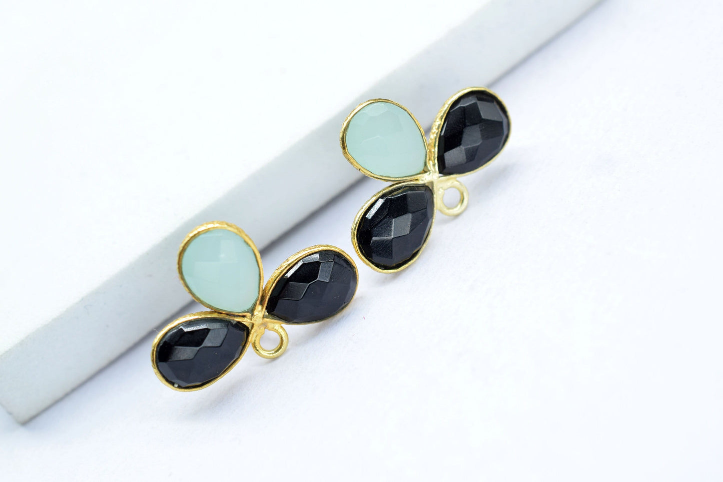 Black Onyx Gemstone Earring Connector/Gold Plated Jewelry/Peru Handmade Jewelry/Bezel Component/Jewelry making Stone/Pear Shape Stone