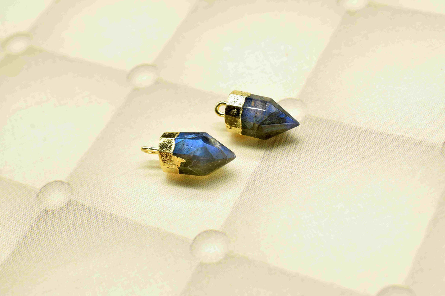 Labradorite Pointed Pendant,Pencil Connector,Gold Vermeil Tiny Point Pendants,Statement Pendant,Gemstone Pendant,Handmade pendant Jewelry