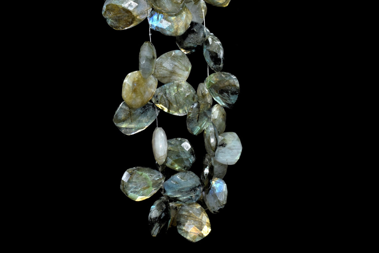 Labradorite 15x20mm Faceted Pear Shape Briolettes,Tie Shape Briolettes,Pear Shape Briolettes,Semiprecious Briolettes,jewelry making beads