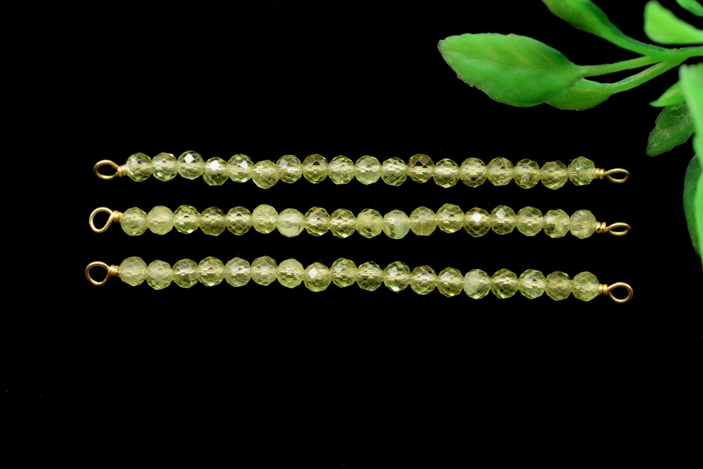 Peridot Bar Necklaces for Women,August Birthstone Pendant,dainty Necklaces,Green Gemstone Pendant,Bridesmaid Gift,Minimalist jewellery,Gift