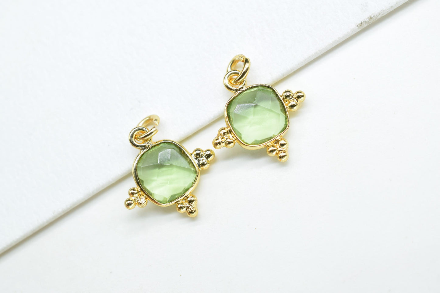 Green Amethyst 8mm Cushion Bezel charm/Station Bezel Link Supplies/Amethyst Jewelry Making/Square Pendant//Gemstone Connector Pendant,Gift