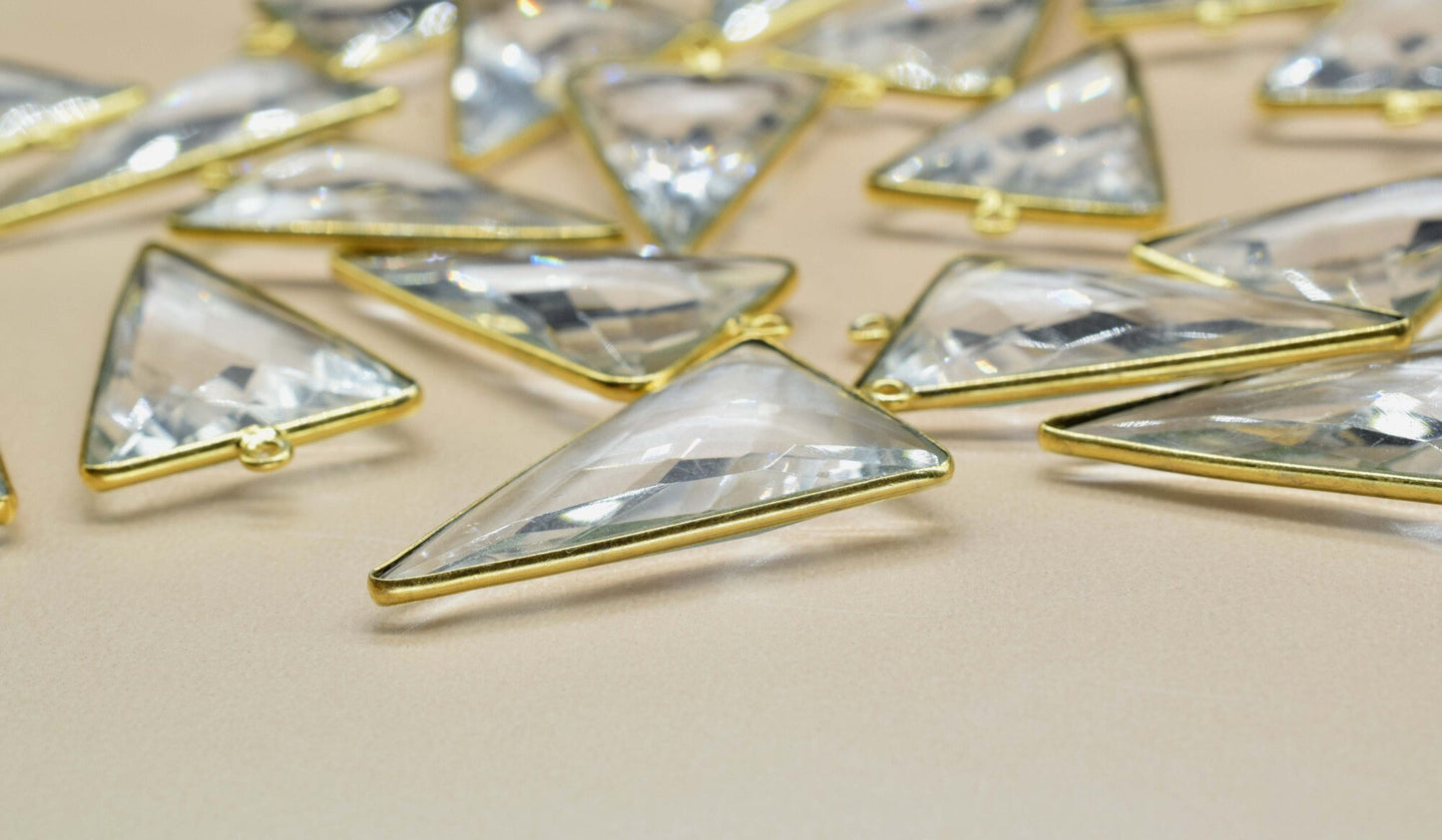 Crystal Quartz 20x30mm Triangle Shape Single Loop connector,Quartz Gemstone Charms Bezels,Crystal Pendant Gold Plated,Crystal Quartz Bezel