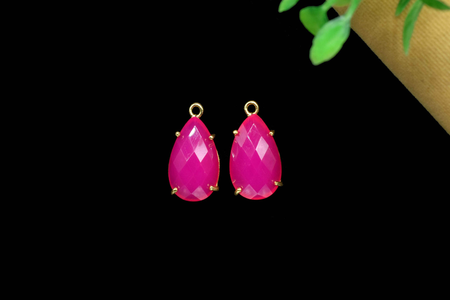 Pink chalcedony Gemstone 12x20mm Pear Shape Connectors,Pink Quartz jewelry making charm,Pink Chalcedony Fuchsia,Chalcedony Single Bail Bezel