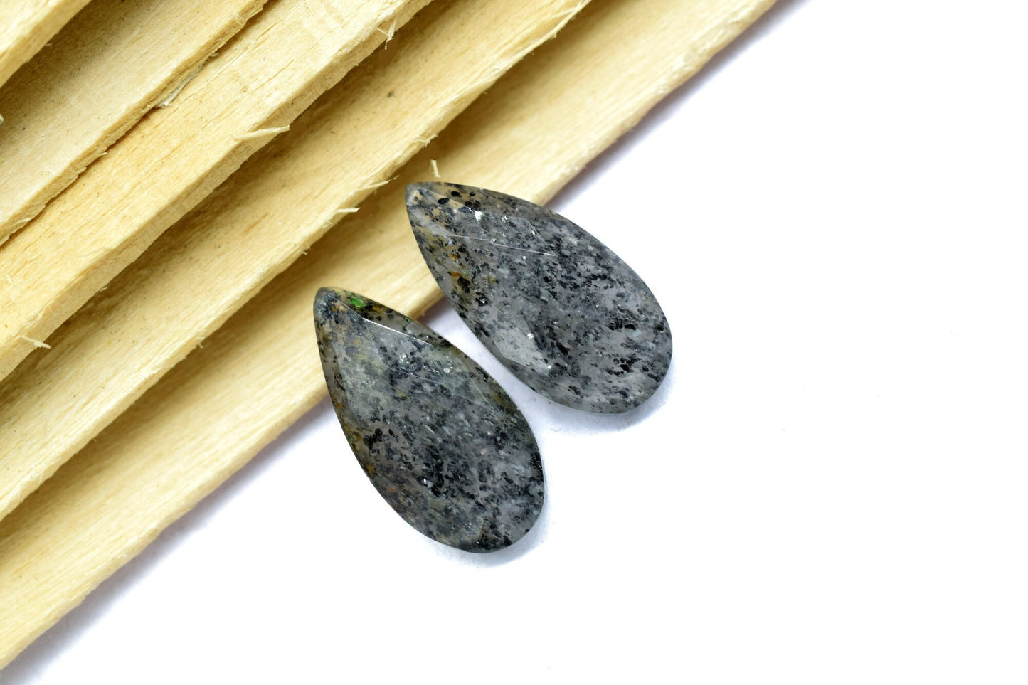 Black Sunstone 8x16mm Faceted Teardrop Shape Briolette,Black Sunstone Faceted Briolette,Gemstone Briolette,pear Shape Briolette Jewelry