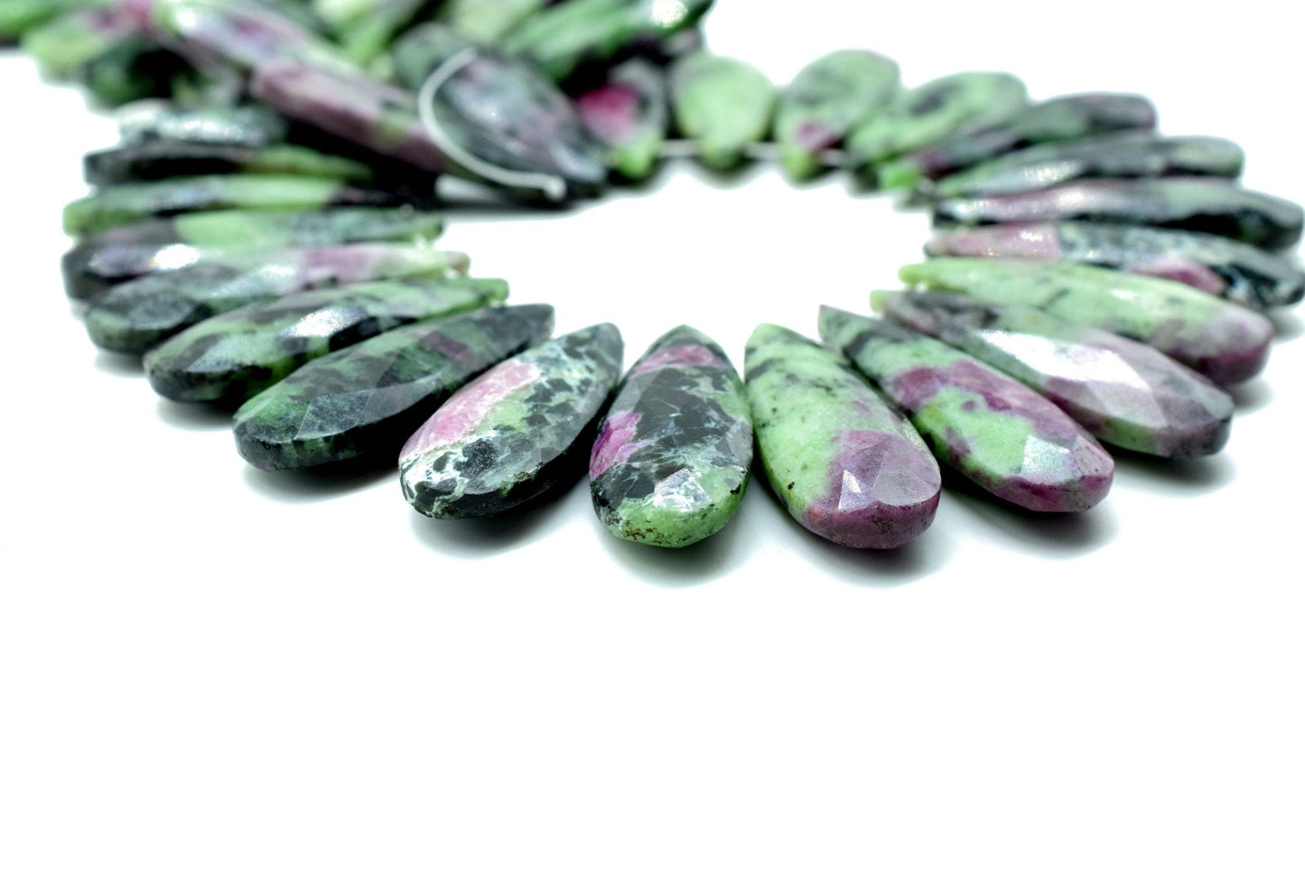 Natural Ruby Zoisite Long drop 10x30mm Briolettes,Ruby Zoisite Briolette,Ruby Zoisite Tear Drop Briolettes,jewelry supplies,jewelry making