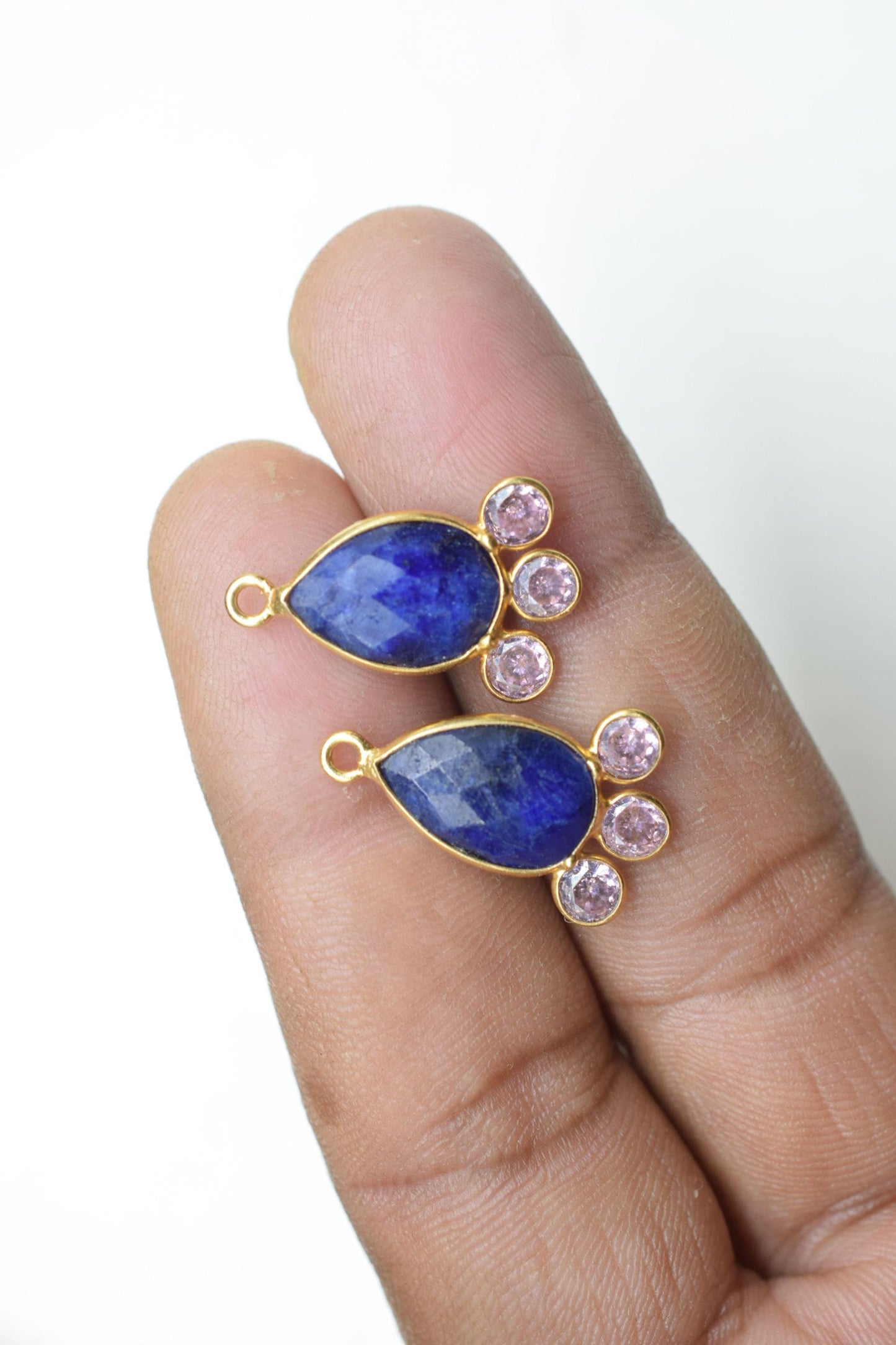Blue Sapphire 10x14mm Pear shape Bezel charm,Sapphire Pendant,Blue Gemstone connector,Sapphire Charm Jewelry,Cubic zirconia Bezel charm,p011
