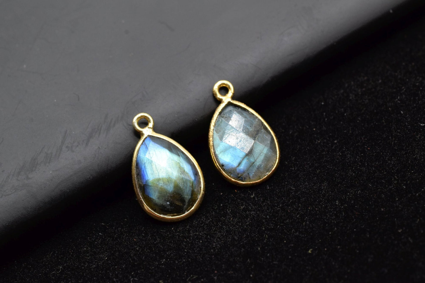 Labradorite 10x14mm Bezel charm,Labradorite fancy pendant,Labradorite Gold Plated bezel,jewelry making charms crafts,December Birthstone,