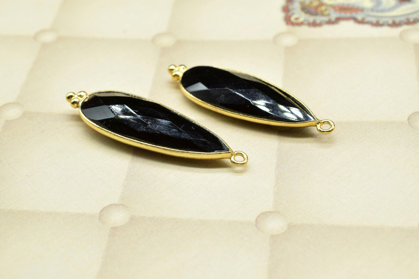 Black Onyx 10x30mm Bezel charms,Black Onyx Pendant,Bezel Link Supplies,Black Onyx Jewelry Making,Brass Connector Pendant,GemstoneTeardrops