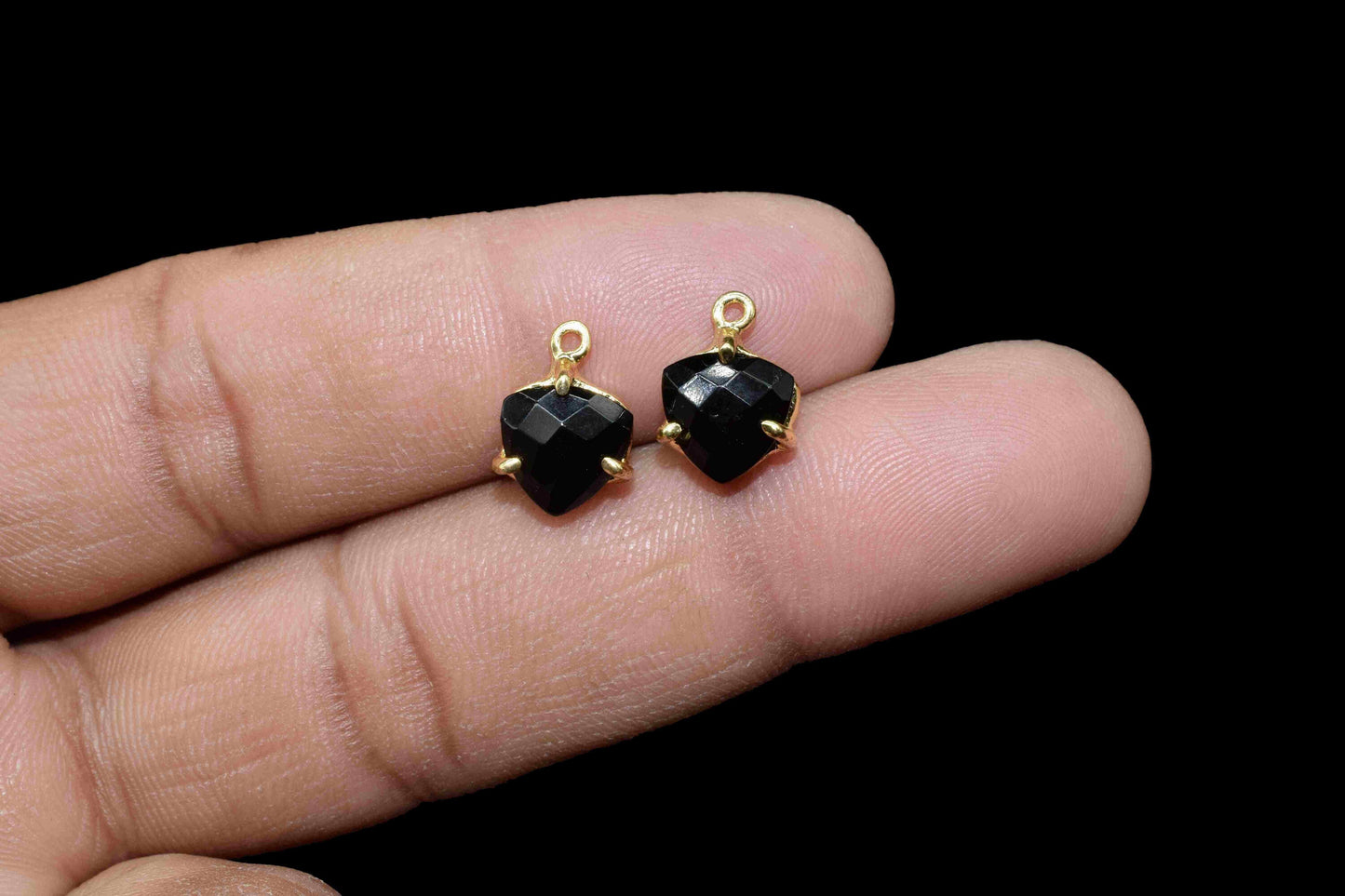 Black Onyx 8mm Triangle Shape Gemstone Single bail connector,Black Onyx Handmade Gemstone Bezel Prong Pendant,Black Onyx Connector jewelry