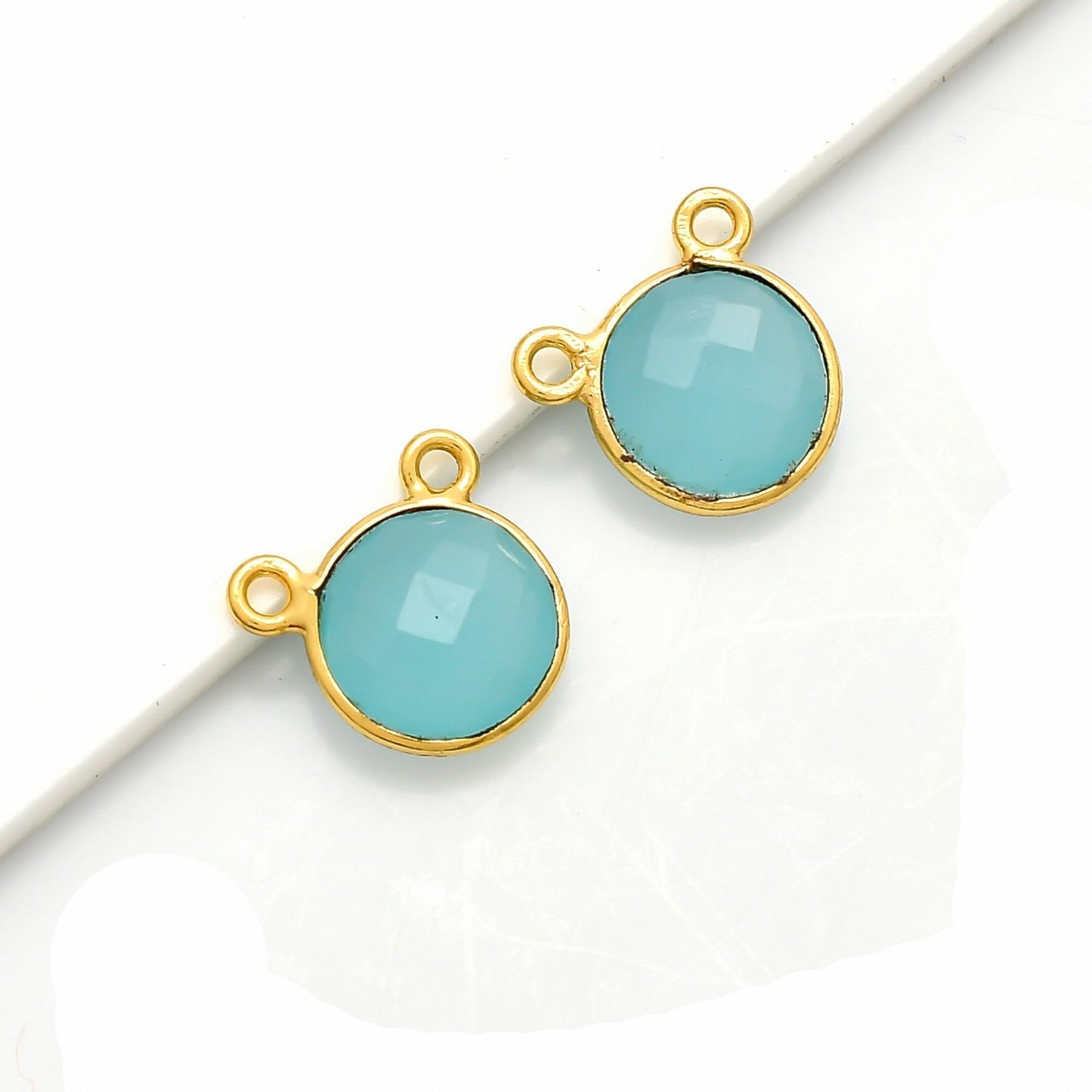 Blue chalcedony 10mm Round Bezel double connector,Chalcedony Gold Plated bezel,chalcedony Bezel,Gold Vermeil Bezel,jewelry Gold-Filled bezel